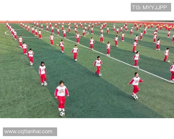 足球明星闪耀达人秀舞台展现多才多艺的魅力与风采